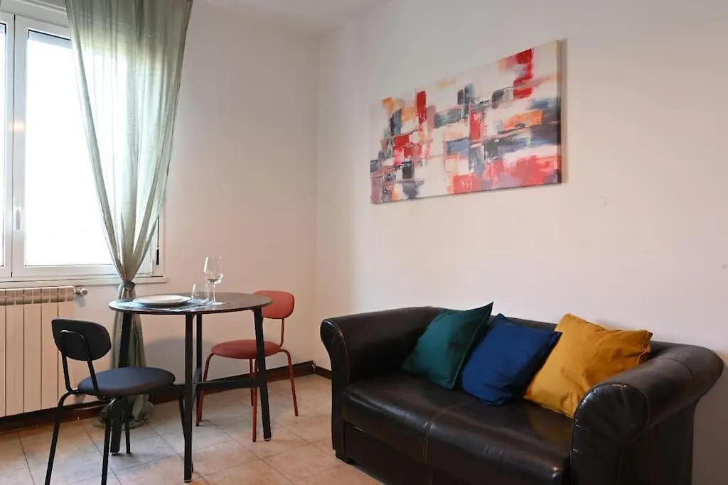 Guest Planet - Zona Bicocca Intero Appartamento Milan 0*,  Italy